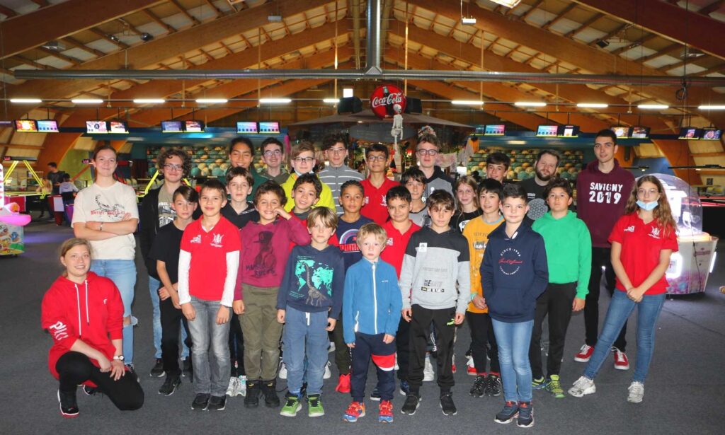 23 juniors et 6 entraîneurs ont fait vivre le stage 2021 de l’Ecole d’échecs de la Broye (26-28 octobre 2021).